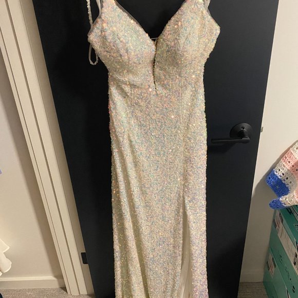 White Sequin Dress - Picture 4 of 4